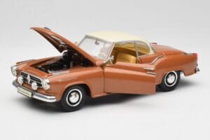 Borgward Isabella Coupe Bronze Weiß Revell 1:18 08982 Druckguss — Bild 2 von 8