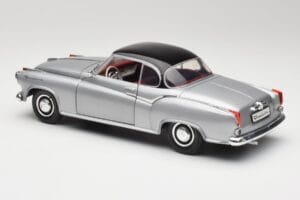 Borgward Isabella Coupe Grau & Schwarz Revell 1:18 8989 Druckguss — Bild 4 von 8