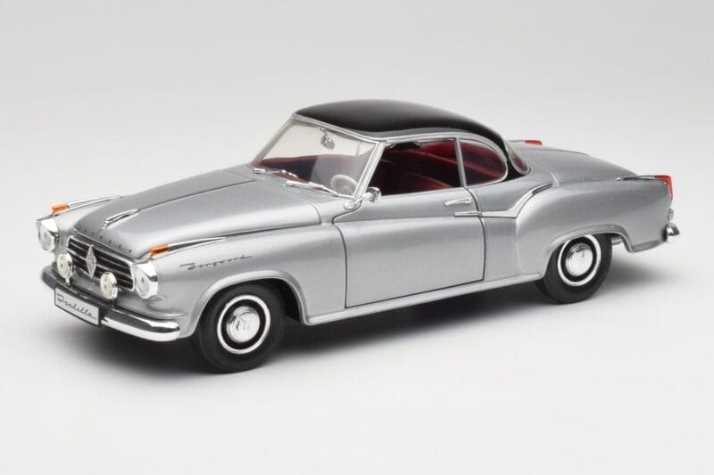 Borgward Isabella Coupe Grau & Schwarz Revell 1:18 8989 Druckguss