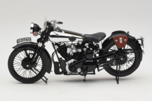 Brough Superior SS 100 T. E. Lawrence Minichamps 1:18 122135500 Druckguss — Bild 3 von 6