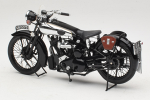 Brough Superior SS 100 T. E. Lawrence Minichamps 1:18 122135500 Druckguss — Bild 5 von 6