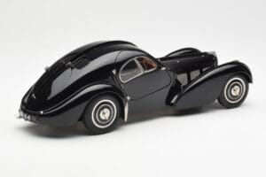 Bugatti 57SC Atlantic Schwarz CMC 1:18 M-085 Druckguss — Bild 2 von 6