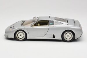 Bugatti EB110 Silber Bburago 1:18 3035-S Druckguss — Bild 4 von 8