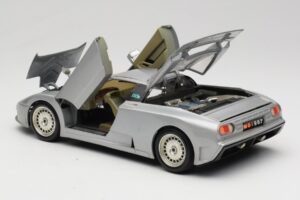 Bugatti EB110 Silber Bburago 1:18 3035-S Druckguss — Bild 5 von 8