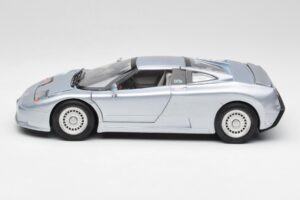 Bugatti EB110 SS Silber Anson 1:18 30303-W-M2 Druckguss — Bild 4 von 8