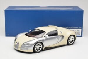 Bugatti Veyron Edition Centenaire Chrome Beige Minichamps 1:18 100110854 Druckguss — Bild 8 von 8