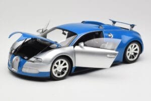 Bugatti Veyron Edition Centenaire Chrome Blue Minichamps 1:18 100110850 Druckguss — Bild 2 von 8