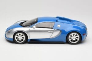 Bugatti Veyron Edition Centenaire Chrome Blue Minichamps 1:18 100110850 Druckguss — Bild 4 von 8