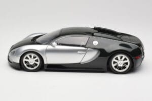 Bugatti Veyron Edition Centenaire Chrome Green Minichamps 1:18 100110852 Druckguss — Bild 4 von 8