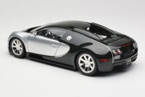 Bugatti Veyron Edition Centenaire Chrome Green Minichamps 1:18 100110852 Druckguss — Bild 7 von 8