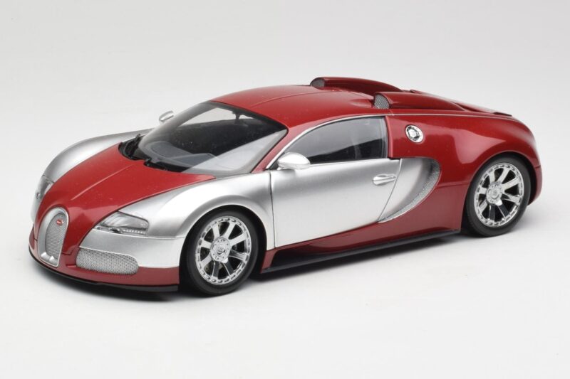 Bugatti Veyron Edition Centenaire Chrome Red Minichamps 1:18 100110851-O Druckguss