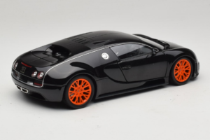 Bugatti Veyron Super Sport Black Metallic Minichamps 1:18 100110842 Druckguss — Bild 3 von 8