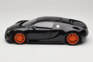 Bugatti Veyron Super Sport Black Metallic Minichamps 1:18 100110842 Druckguss — Bild 4 von 8