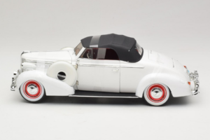 Buick Century Cabriolet Weiß Signature Models 1:18 18131 Druckguss — Bild 3 von 6