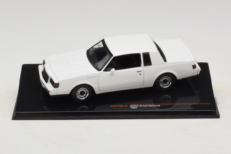 Buick Grand National Weiß IXO 1:43 CLC576N Druckguss