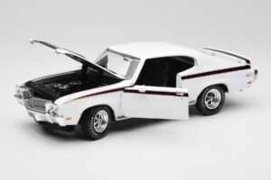 Buick GSX Weiß American Muscle 1:18 AMM1322/06 Druckguss — Bild 2 von 8