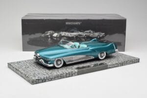 Buick Le Sabre Concept Turquoise Metallic Minichamps 1:18 107141232 Druckguss — Bild 6 von 6