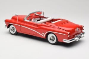 Buick Skylark Rot Motormax 1:18 411393-M1 Druckguss — Bild 7 von 8