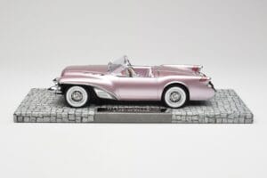 Buick Wildcat II Concept Salmon Metallic Minichamps 1:18 107141221 Resin — Bild 3 von 6