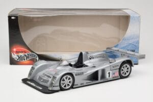 Cadillac Northstar LMP #1 24 Hours of Le Mans 2000 Hot Wheels 1:18 29225 Druckguss — Bild 8 von 8