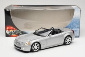 Cadillac XLR Cabrio Silber Hot Wheels 1:18 53838 Druckguss — Bild 8 von 8