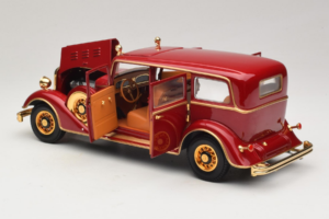 Cadillac Deluxe Tudor Staatslimousine Puyi Letzter Kaiser von China Sun Star 1:18 4100 Druckguss — Bild 5 von 9