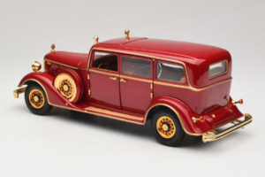 Cadillac Deluxe Tudor Staatslimousine Puyi Letzter Kaiser von China Sun Star 1:18 4100 Druckguss — Bild 7 von 9