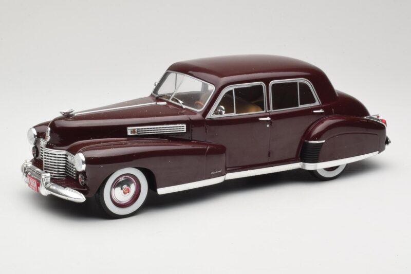 Cadillac Fleetwood 60 Special Sedan Rot MCG 1:18 MCG18071 Druckguss