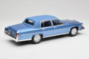Cadillac Fleetwood Brougham Blau Metallic MCG 1:18 MCG18252 Druckguss — Bild 2 von 6