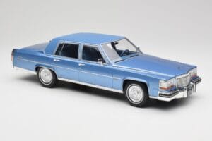 Cadillac Fleetwood Brougham Blau Metallic MCG 1:18 MCG18252 Druckguss — Bild 4 von 6