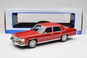 Cadillac Fleetwood Brougham Dunkelrot Metallic MCG 1:18 MCG18251 Druckguss — Bild 6 von 6