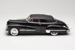 Cadillac Series 62 Schwarz Anson 1:18 30345 Druckguss — Bild 4 von 8