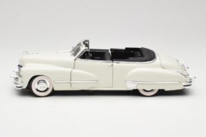Cadillac Series 62 Cabriolet Weiß Anson 1:18 30335 Druckguss — Bild 4 von 8