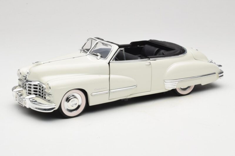 Cadillac Series 62 Cabriolet Weiß Anson 1:18 30335 Druckguss