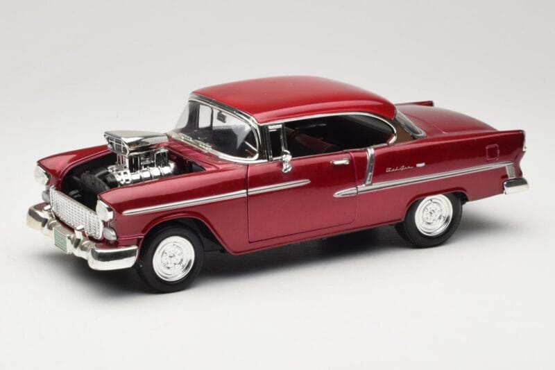 Chevrolet Bel Air Rot Motormax 1:18 73100TC-M1 Druckguss