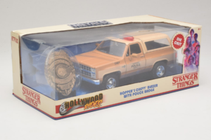 Chevrolet Blazer K5 Polizei Stranger Things Metals Diecast 1:24 31111-24 Druckguss — Bild 2 von 3