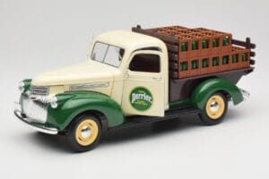 Chevrolet Brasseur Perrier Delivery Van Grün Solido 1:18 203243 Druckguss — Bild 2 von 8