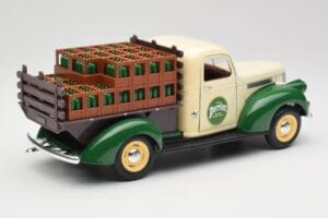 Chevrolet Brasseur Perrier Delivery Van Grün Solido 1:18 203243 Druckguss — Bild 3 von 8