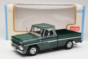 Chevrolet C-10 Grün Sun Star 1:18 1360 Druckguss — Bild 8 von 8