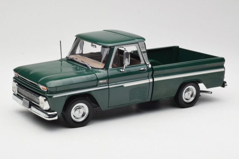 Chevrolet C-10 Grün Sun Star 1:18 1360 Druckguss