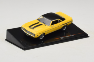 Chevrolet Camaro Yenko SYC Gelb IXO 1:43 CLC591N Druckguss — Bild 2 von 4