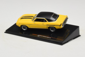 Chevrolet Camaro Yenko SYC Gelb IXO 1:43 CLC591N Druckguss — Bild 3 von 4