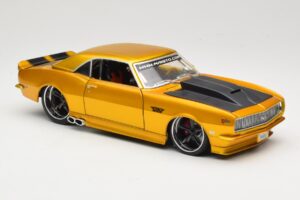 Chevrolet Camaro Z/28 Gold Maisto 1:18 31066 Druckguss — Bild 6 von 8