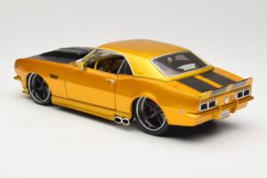Chevrolet Camaro Z/28 Gold Maisto 1:18 31066 Druckguss — Bild 7 von 8