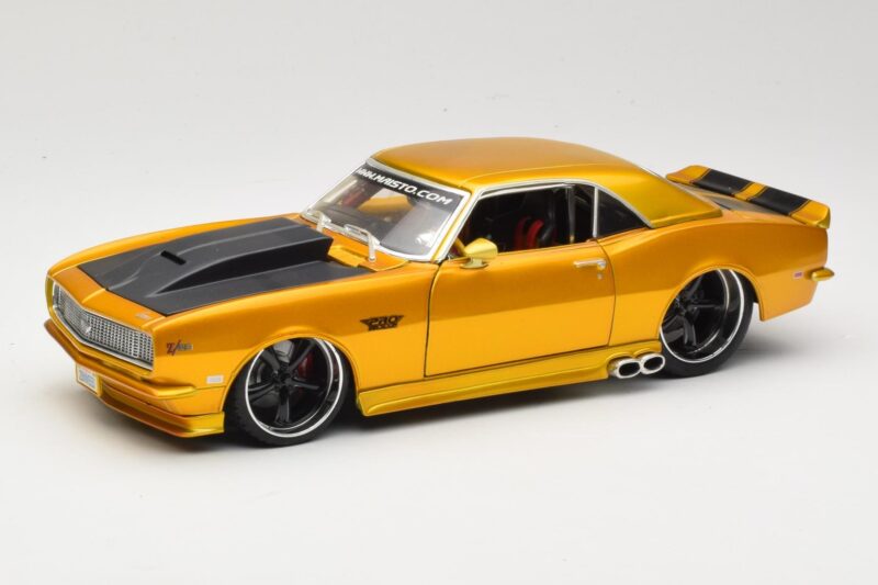 Chevrolet Camaro Z/28 Gold Maisto 1:18 31066 Druckguss