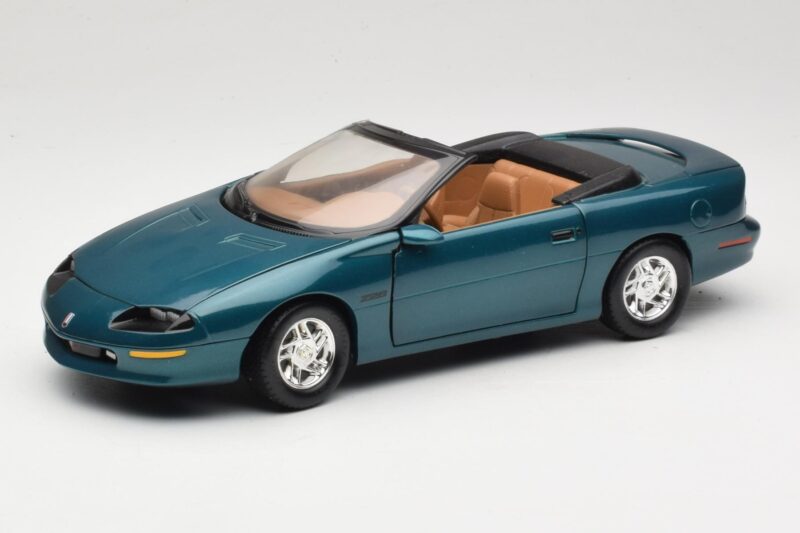Chevrolet Camaro Z28 Cabriolet Grün American Muscle 1:18 7231D0 Druckguss