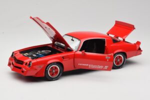 Chevrolet Camaro Z28 Yenko Turbo Z Rot GreenLight 1:18 12999 Druckguss — Bild 2 von 8