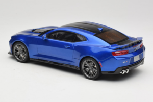 Chevrolet Camaro ZL1 Gen 6 Blau GT Spirit 1:18 GT177 Resin — Bild 5 von 6