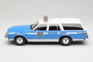 Chevrolet Caprice Estate Wagon NYPD MCG 1:18 MCG18477 Druckguss — Bild 3 von 6