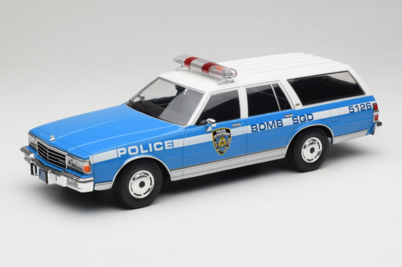 Chevrolet Caprice Estate Wagon NYPD MCG 1:18 MCG18477 Druckguss